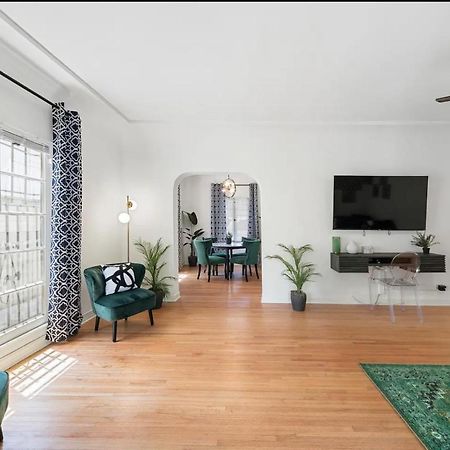 Beverly Hills Stylish & Central 1 Bedroom Apt + Parking Los Angeles Exteriör bild