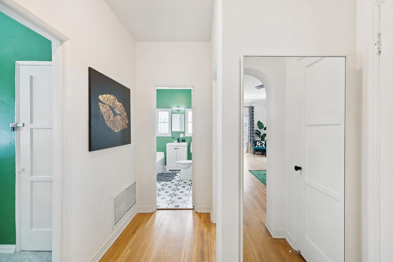 Beverly Hills Stylish & Central 1 Bedroom Apt + Parking Los Angeles Exteriör bild