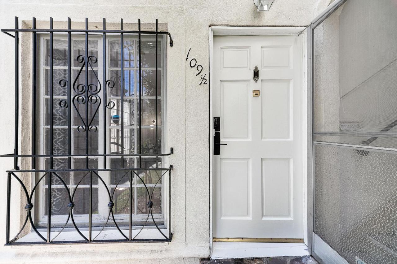 Beverly Hills Stylish & Central 1 Bedroom Apt + Parking Los Angeles Exteriör bild
